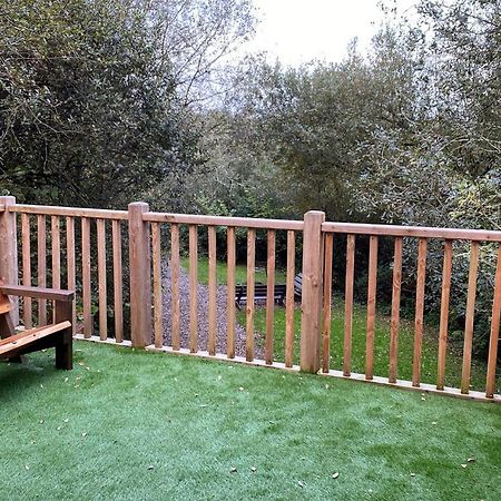Florence Springs Glamping Gumfreston Екстер'єр фото