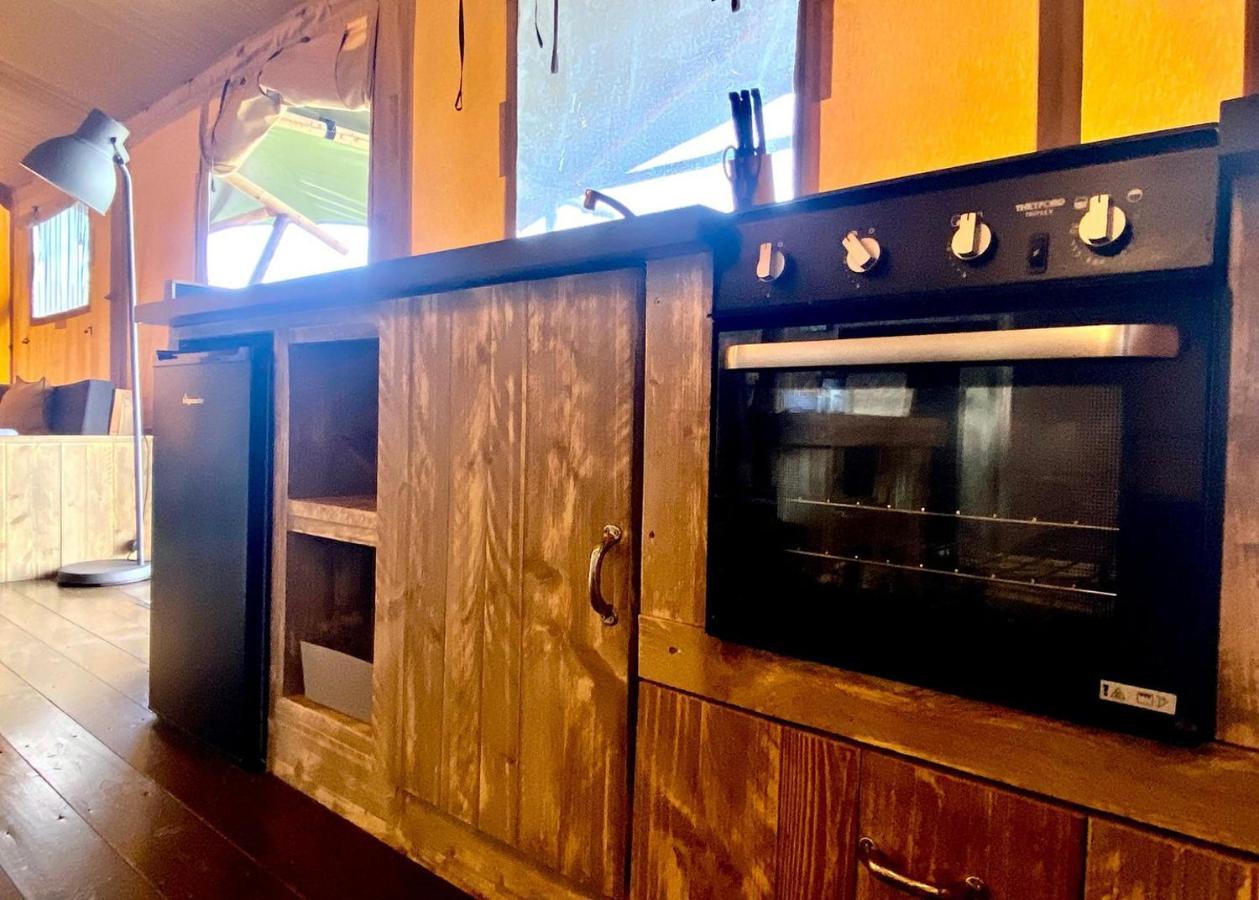 Florence Springs Glamping Gumfreston Екстер'єр фото
