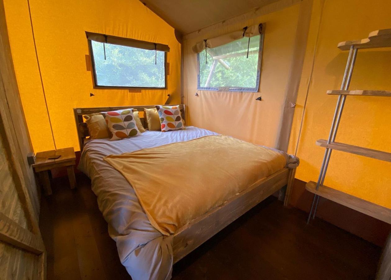 Florence Springs Glamping Gumfreston Екстер'єр фото