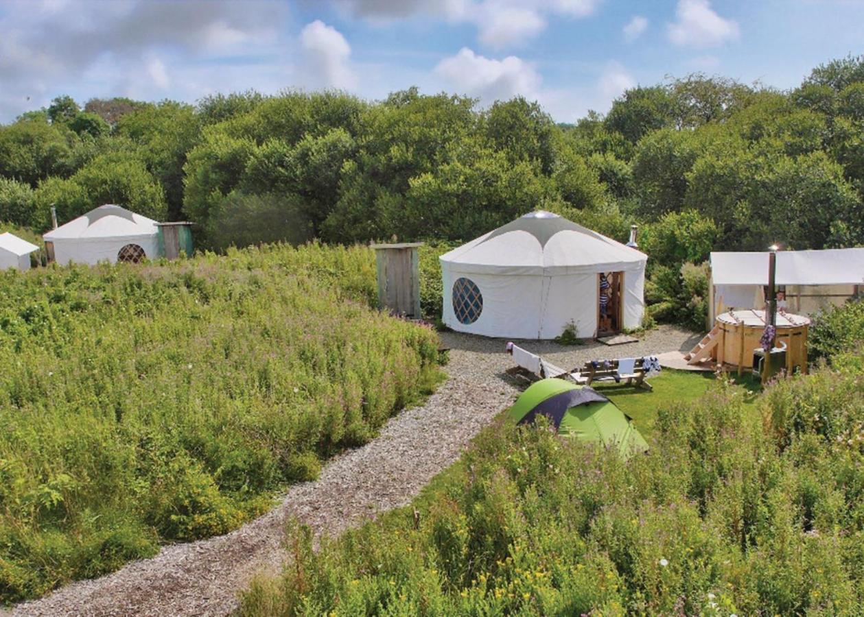 Florence Springs Glamping Gumfreston Екстер'єр фото